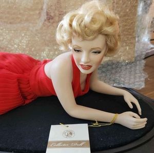 FRANKLIN MINT MARILYN MONROE DOLL